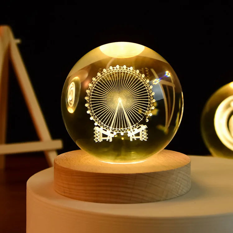 Esfera de cristal 3D grabada con diseño de Noria, sobre base de madera con luz LED – LuxeOrb3D