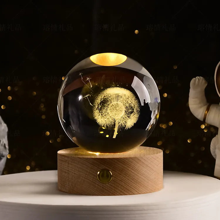 Esfera de cristal 3D grabada con diseño de Polen, sobre base de madera con luz LED – LuxeOrb3D