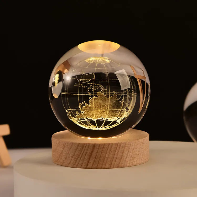 Esfera de cristal 3D grabada con diseño de Mundo, sobre base de madera con luz LED – LuxeOrb3D